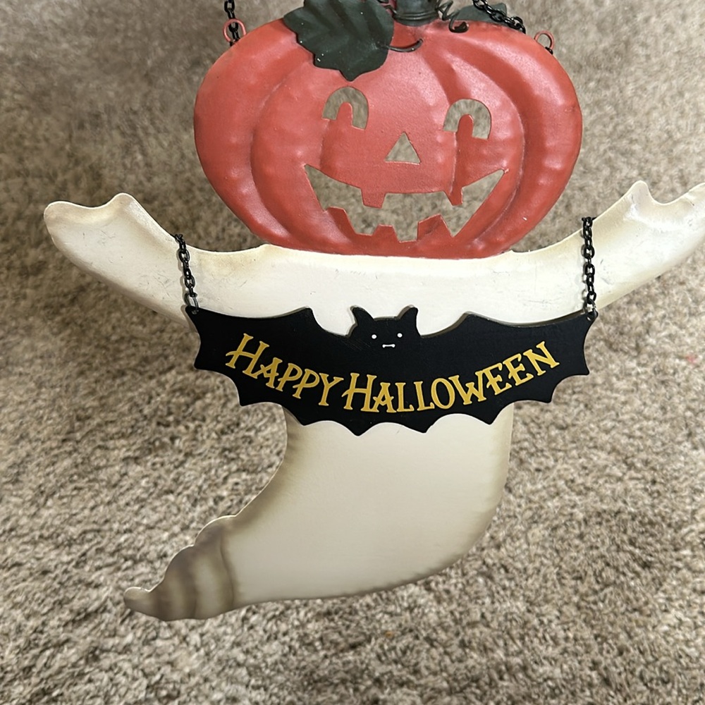 Pumpkin ghost metal hanger